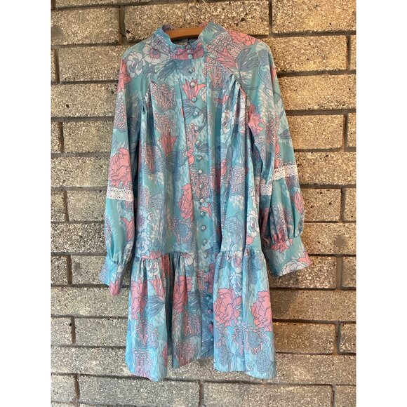 Vintage-Inspired Floral Print Button-Up Dress With Lace Trim & Tie Waist - Picture 8 of 9